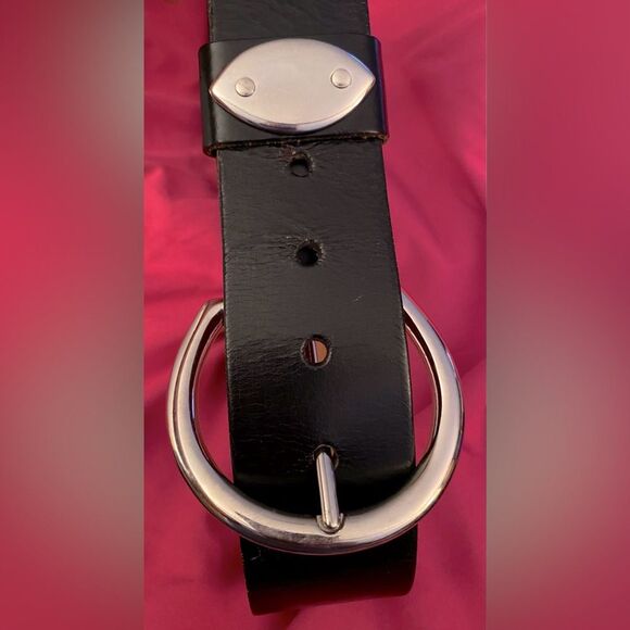 Vtg Pierre Cardin Large Silver Tone Buckle on 2” Black Leather Statement Belt - Picture 3 of 11